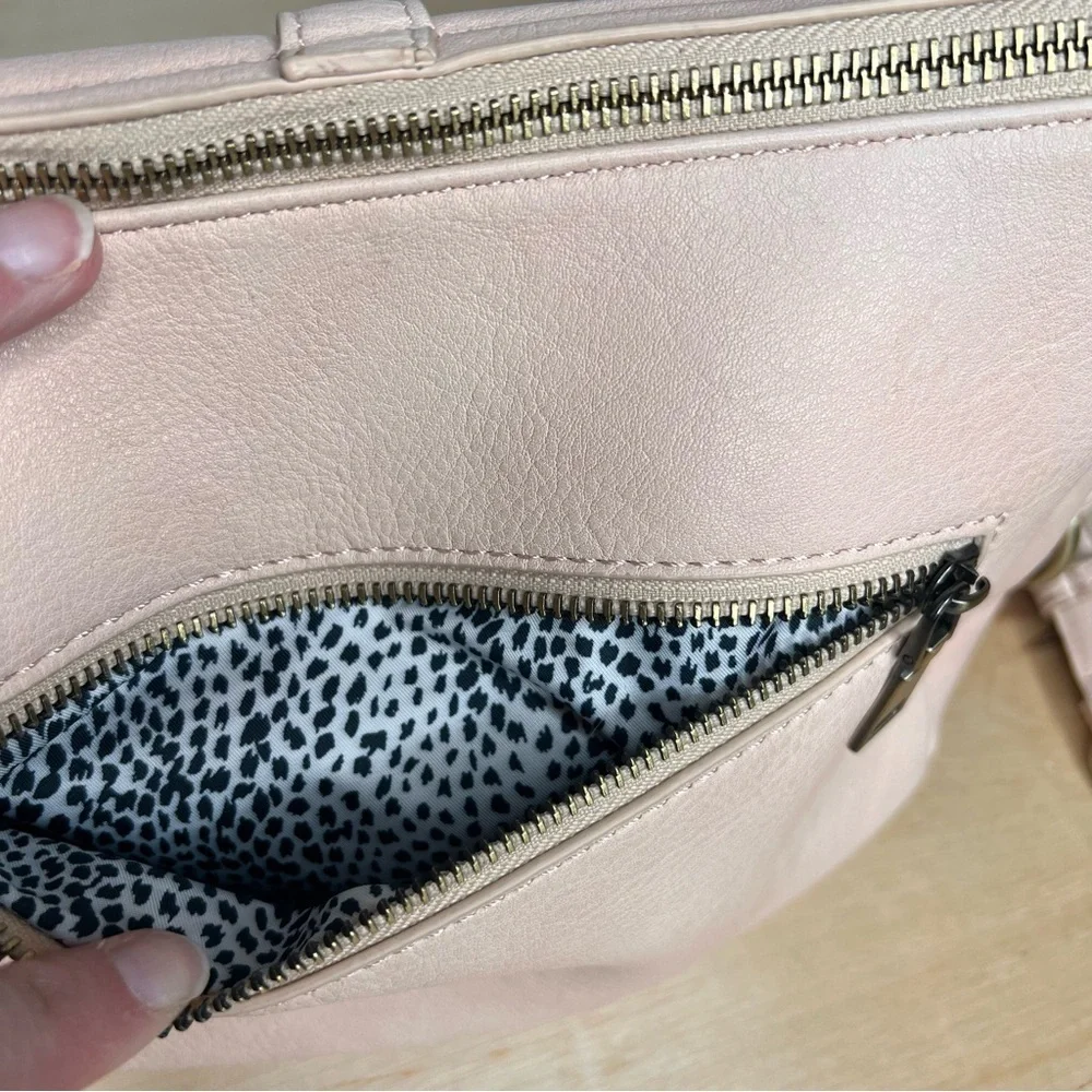 Anthropologie Delancey Crossbody Bag Vegan Leather Soft Pink Purse Chic Classic - Picture 4 of 9